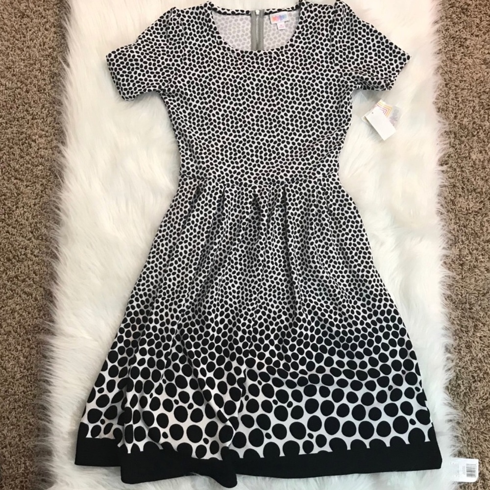 NWT LulaRoe Polk Dot Amelia Dress Size M SOLD - Picture 7 of 7